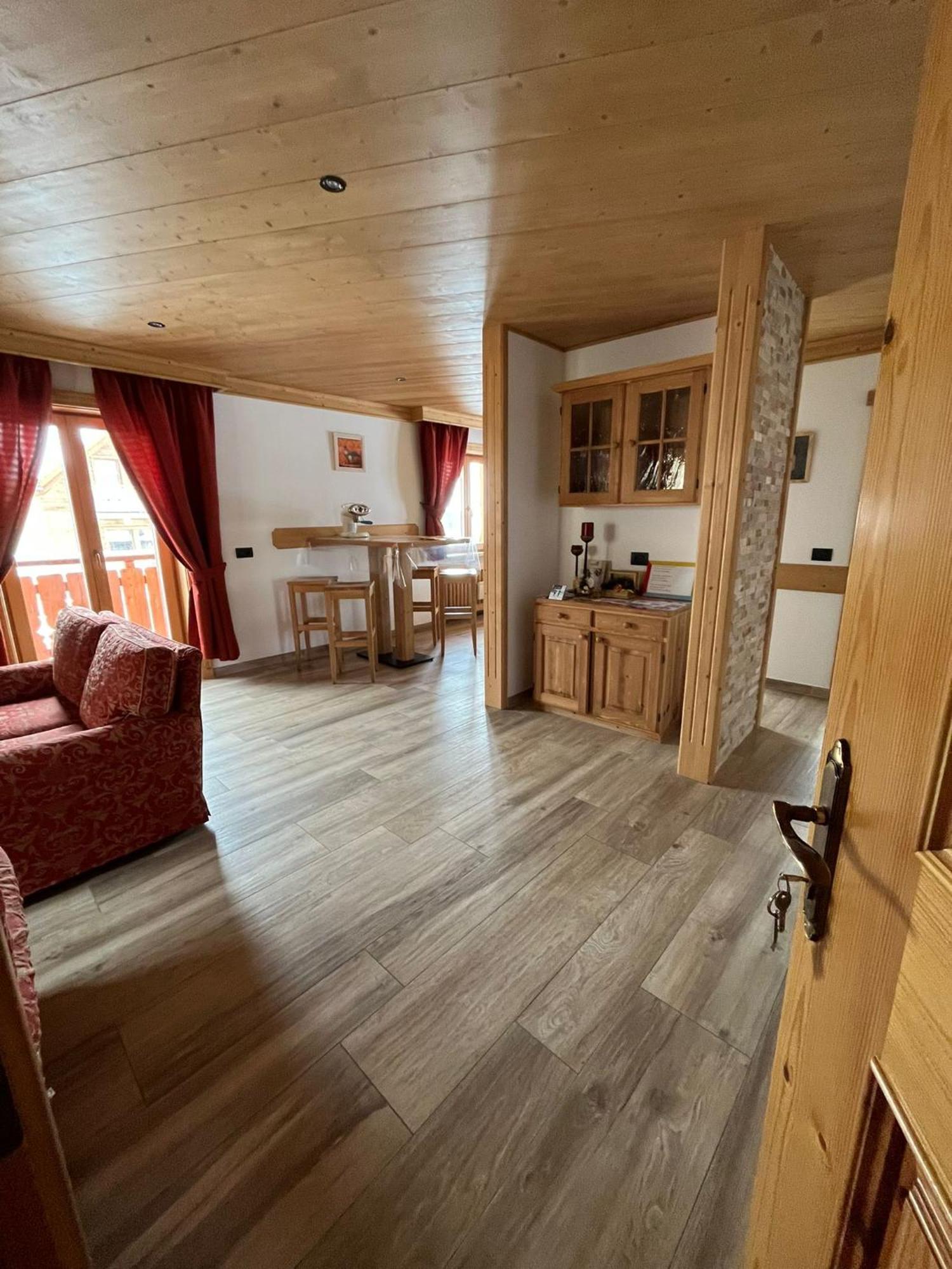 Chalet Barbara Apartment Livigno Exterior photo